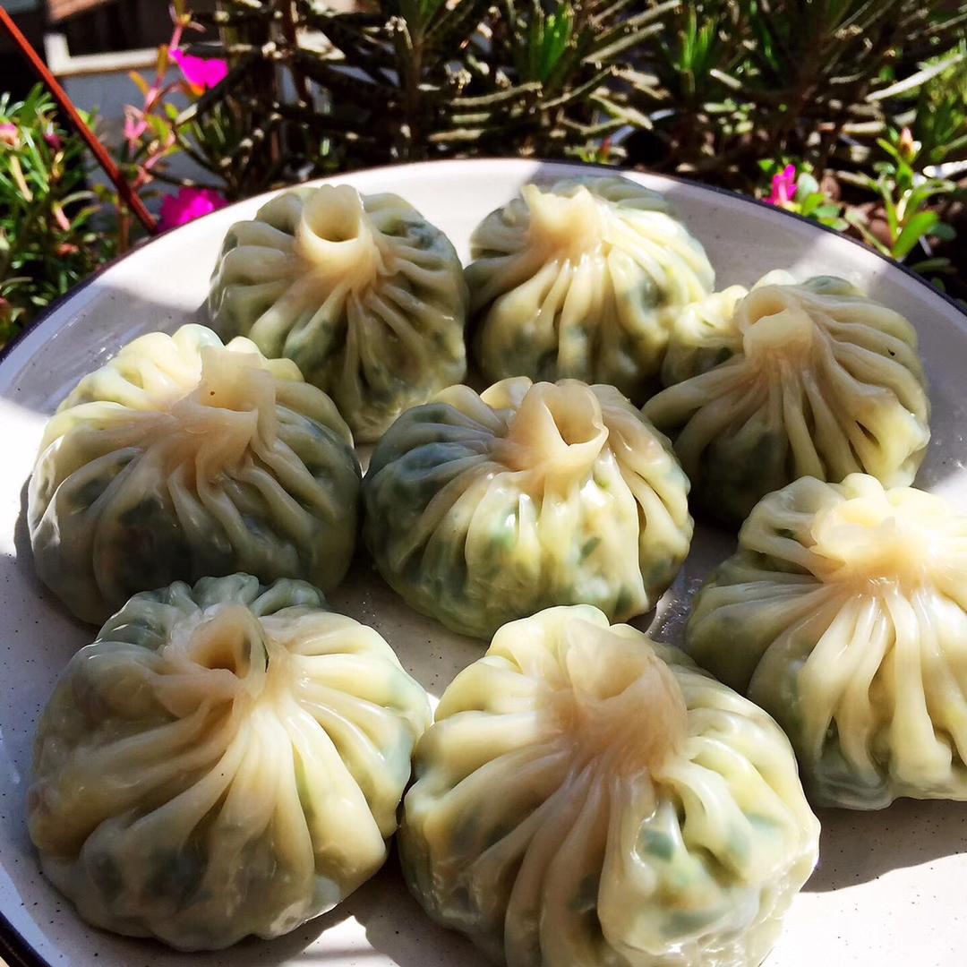 annie安妮宝贝做的素馅小笼包(妈妈的味道)