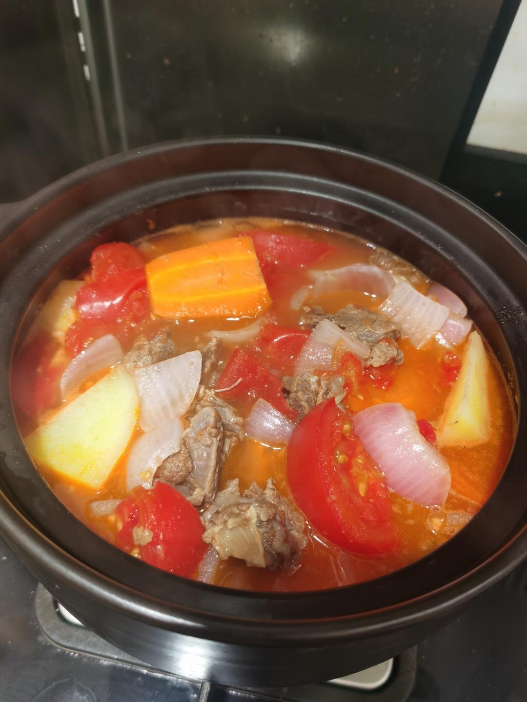 牛腩煲