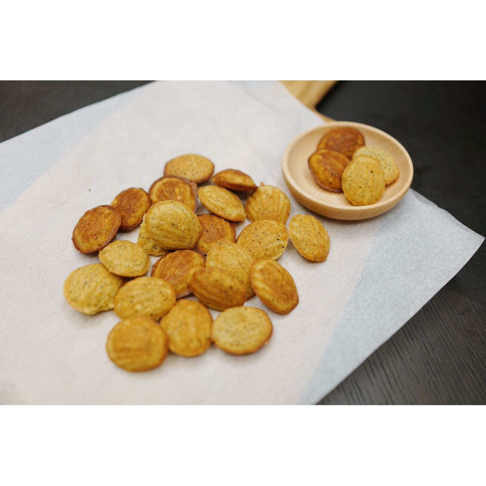 伯爵柠香玛德琳