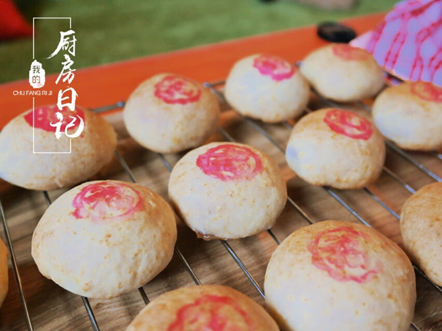 滇式玫瑰云腿月饼