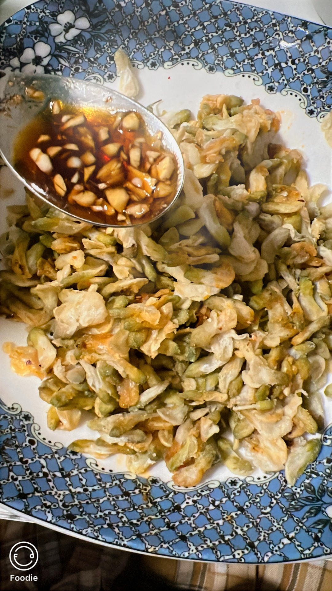 春季时令菜之蒸槐花