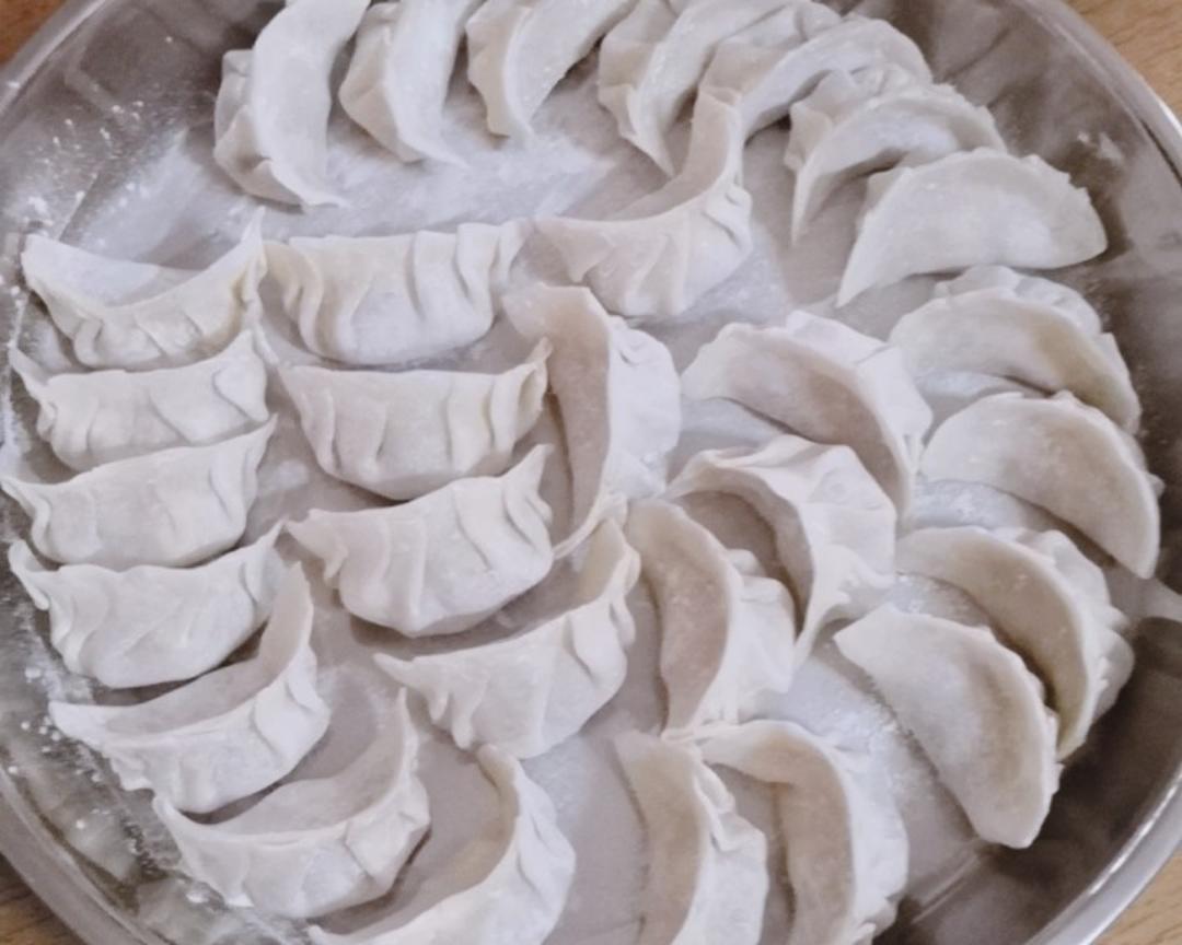香菇马蹄玉米饺子