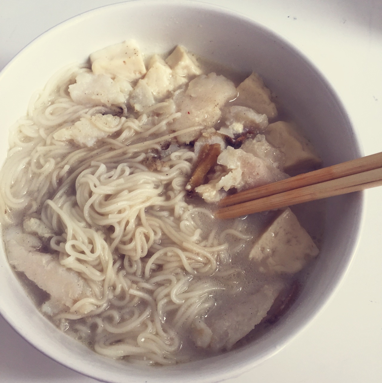 鲫鱼汤面