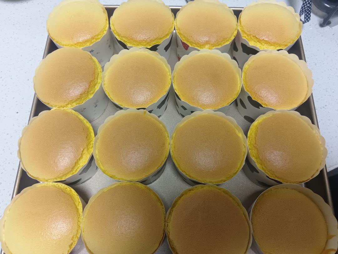 不塌陷不开裂不缩腰杯子蛋糕分享