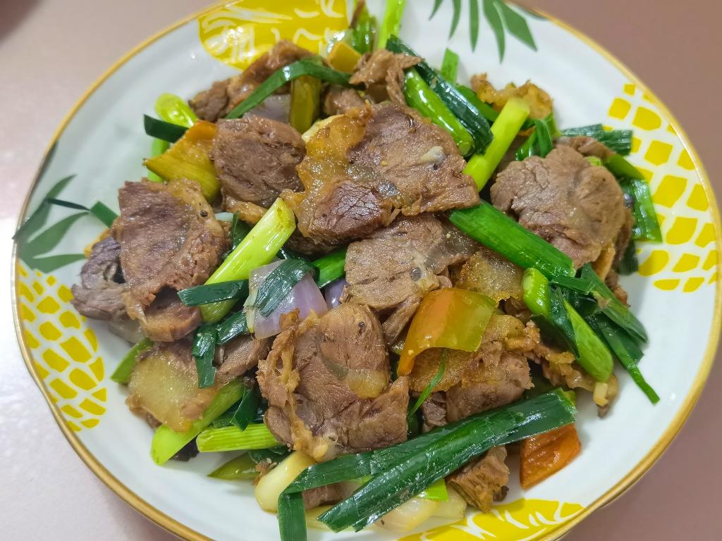回锅卤牛肉的做法