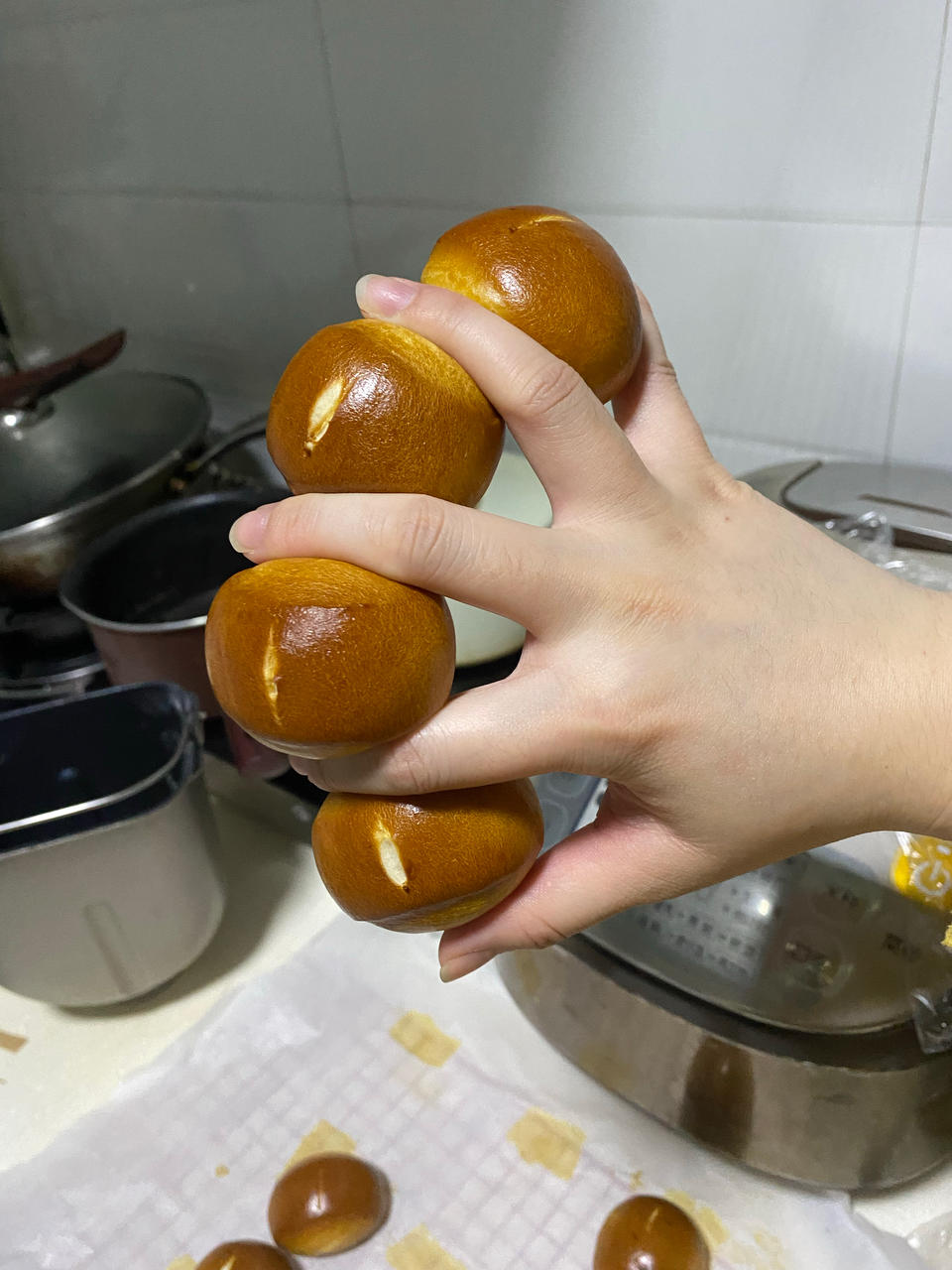 #烤100个面包# 🍞010 明星店的「碱水小丸子&小肉丸」