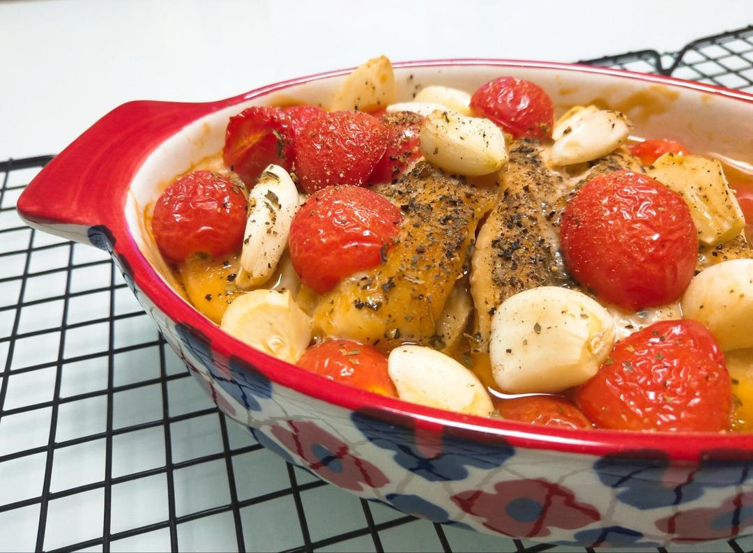 番茄蒜香烤鸡胸肉