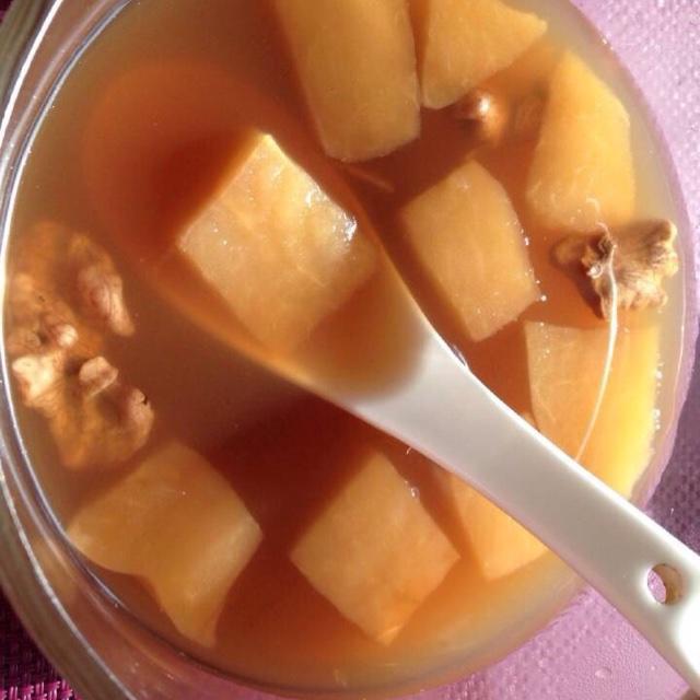 核桃苹果甜汤的做法