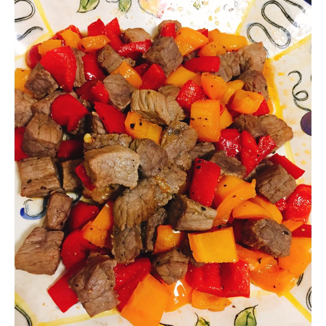 彩椒牛肉粒