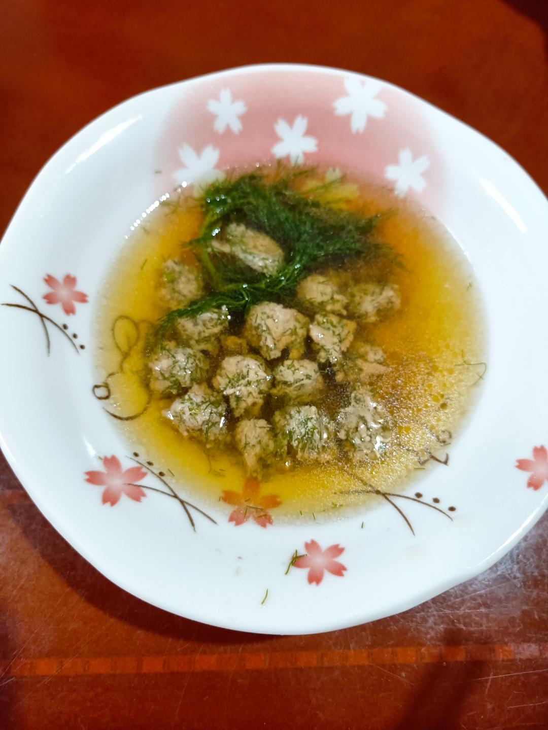 汤：茴香苗丸子汤