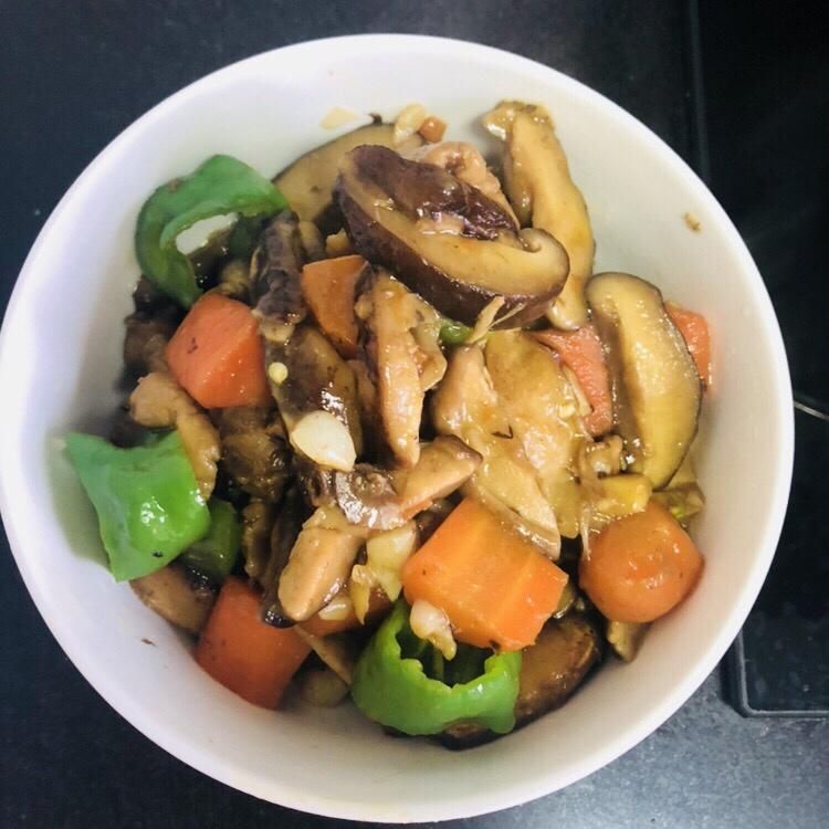 香菇啤酒鸡的做法