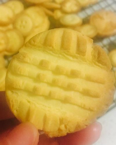 牛奶饼干