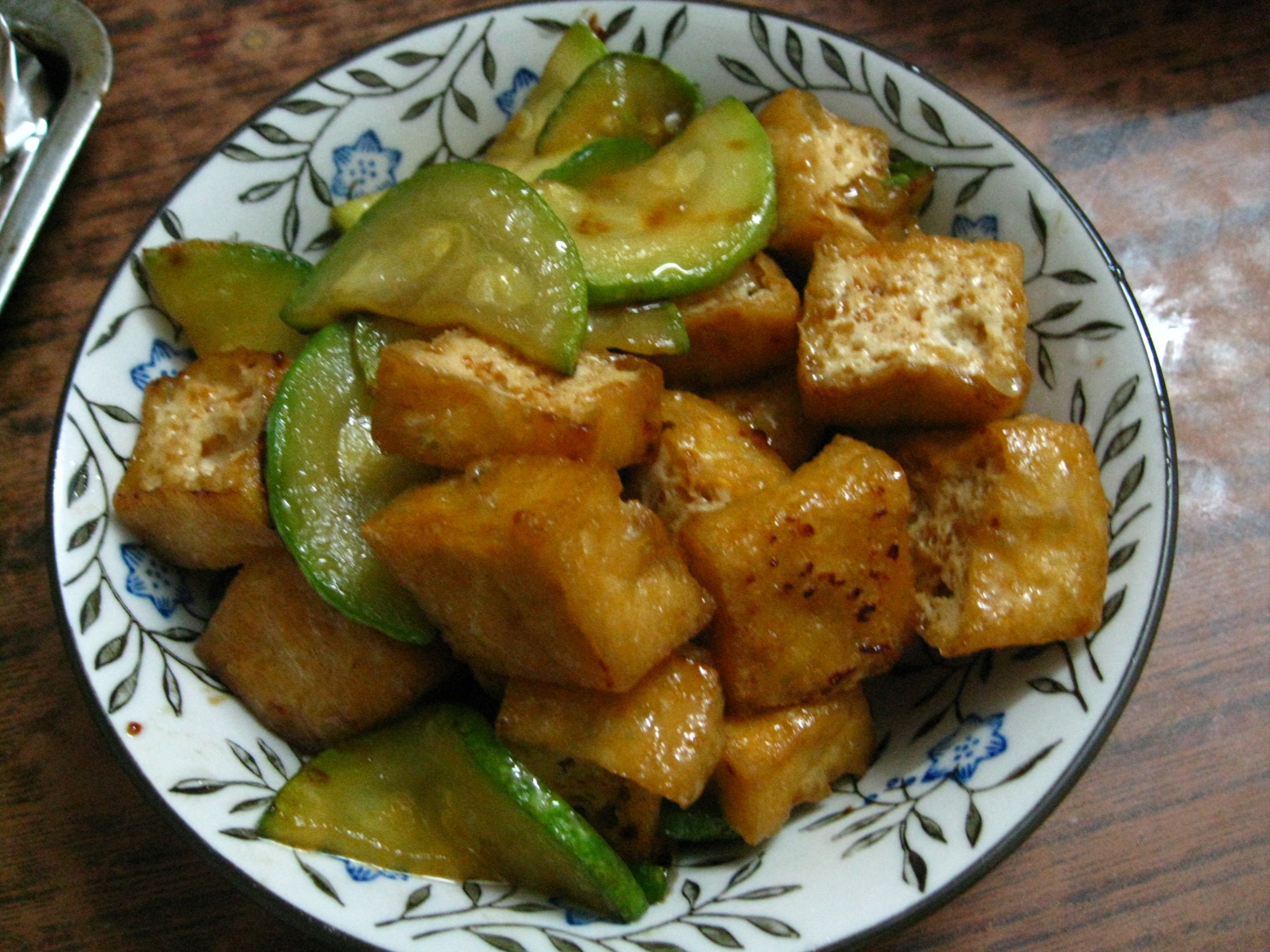 南雁小厨の云南小瓜炒五花肉