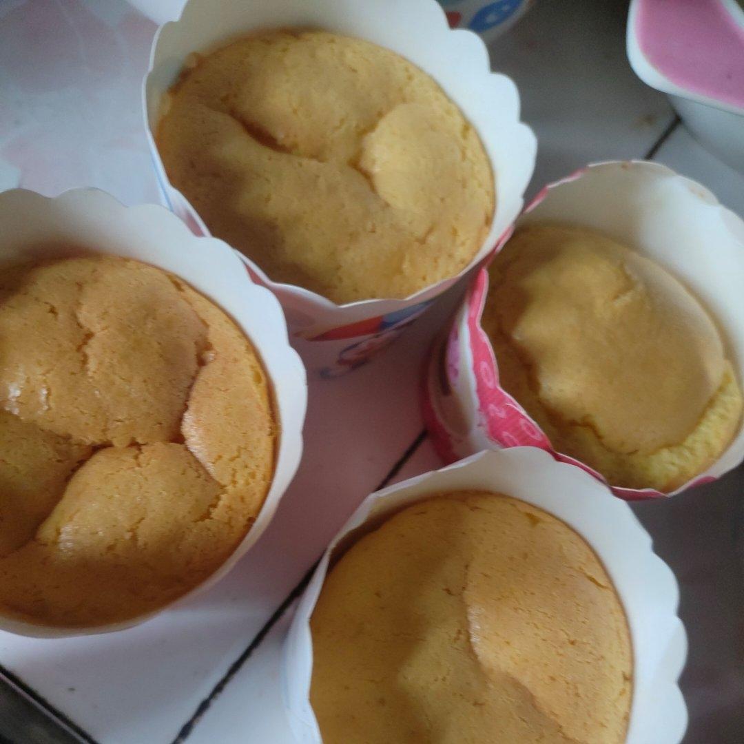 戚风纸杯蛋糕（不开裂、不塌陷）