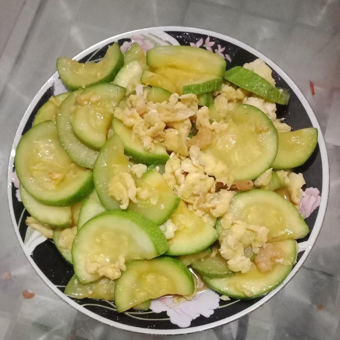 鸡蛋海米炒西葫芦 Dried Shrimp with Zucchini