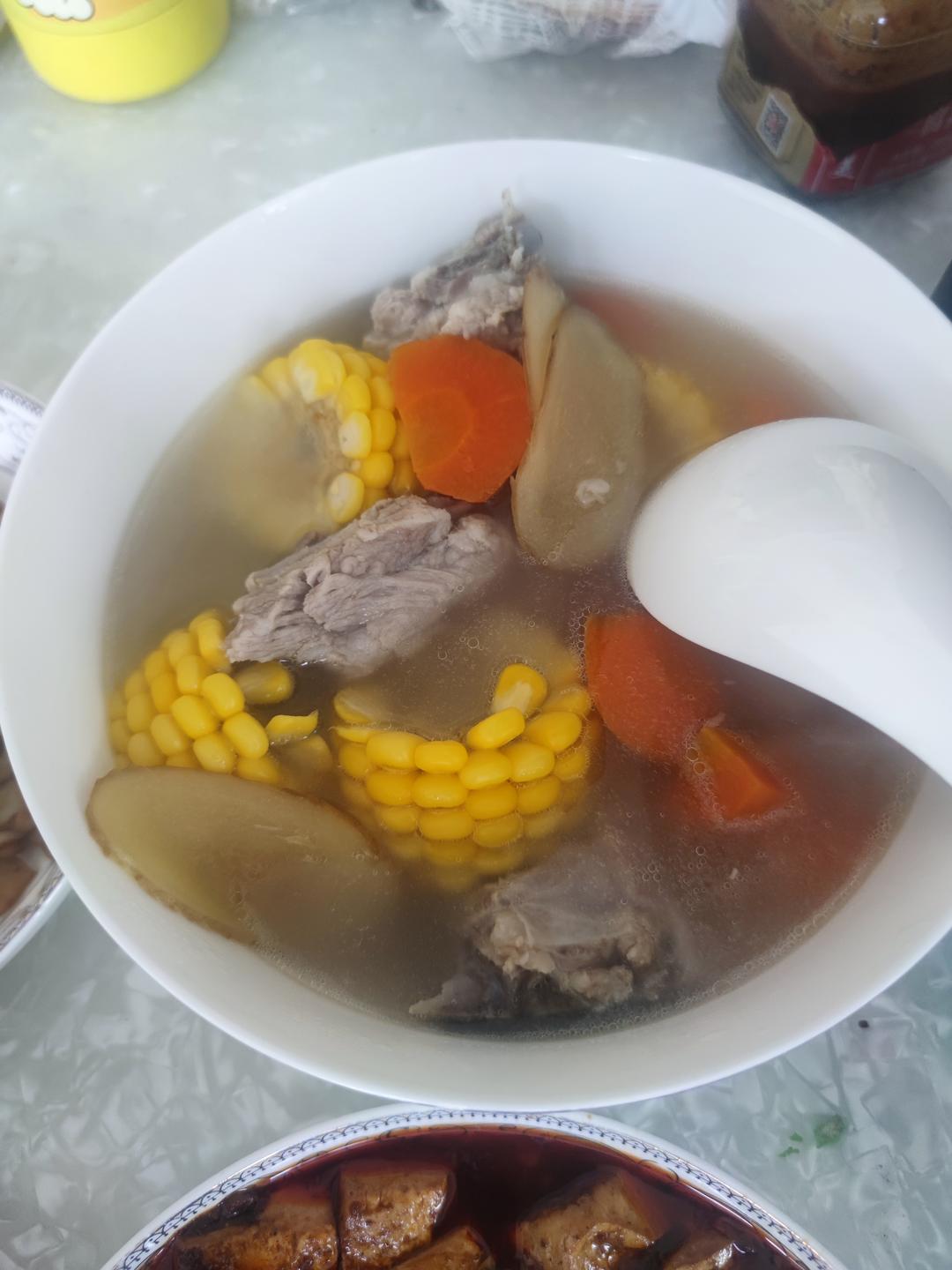 玉米排骨汤