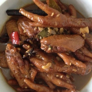 秘制红烧鸡爪