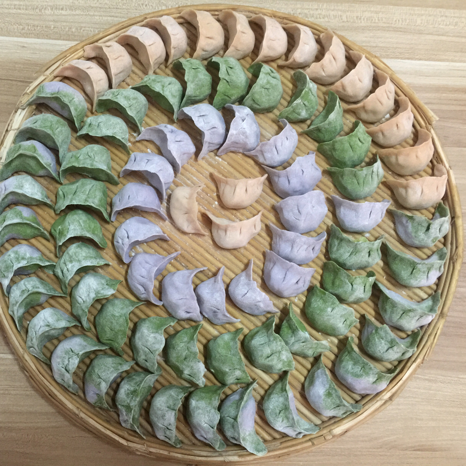 彩色水饺
