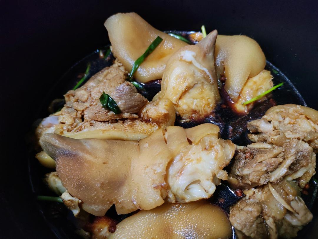 卤猪脚
