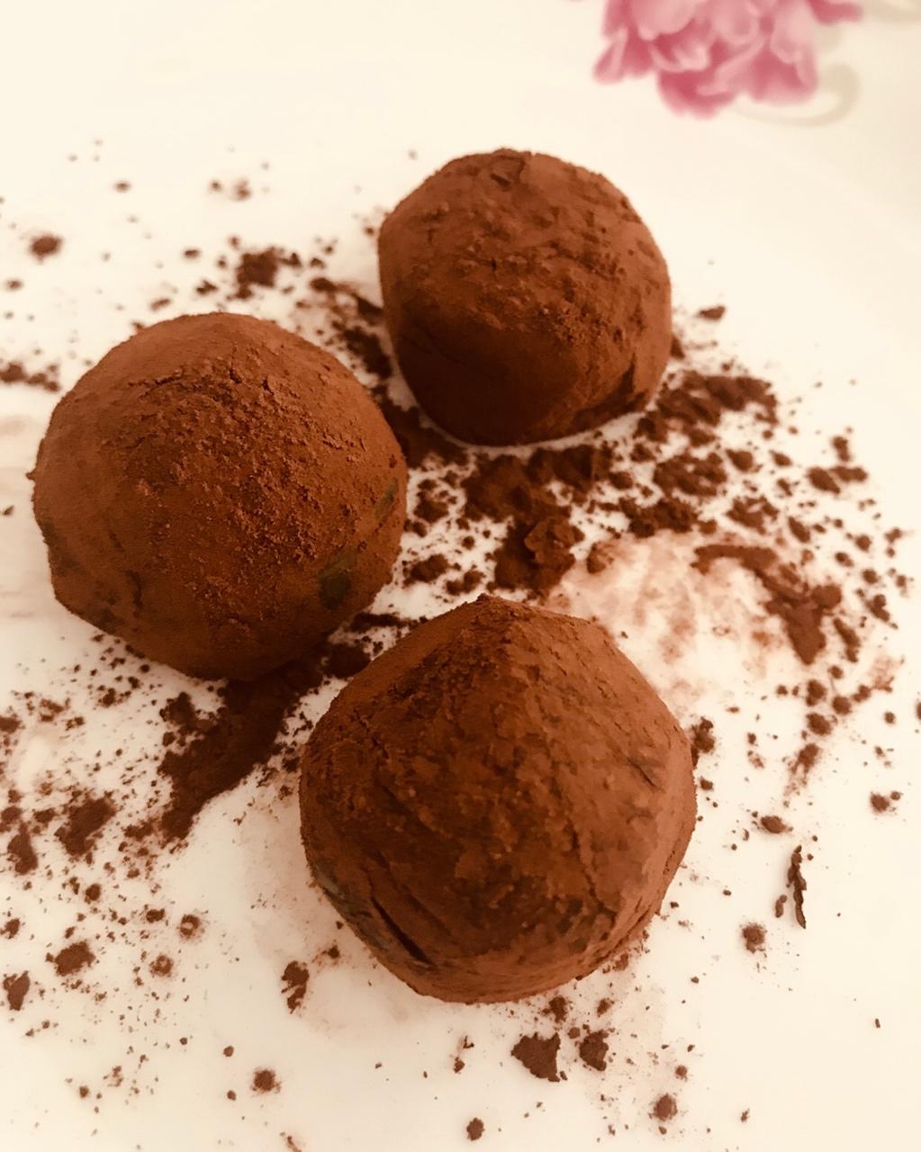 刁钻的吃货做的专业级纯松露巧克力