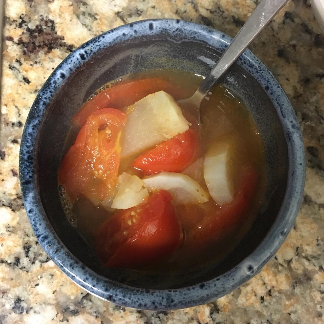 超级浓超好喝的番茄土豆汤