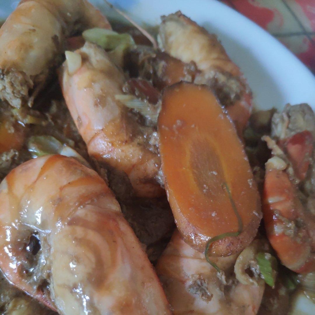 好吃到舔手的蒜爆罗氏虾（零失败，巨好吃)