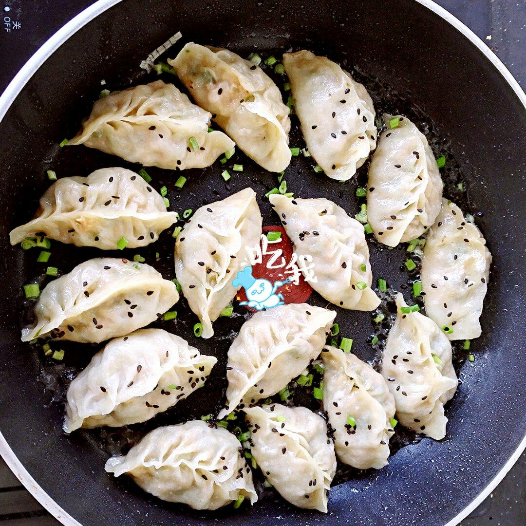 早餐来一锅香脆的生煎饺子