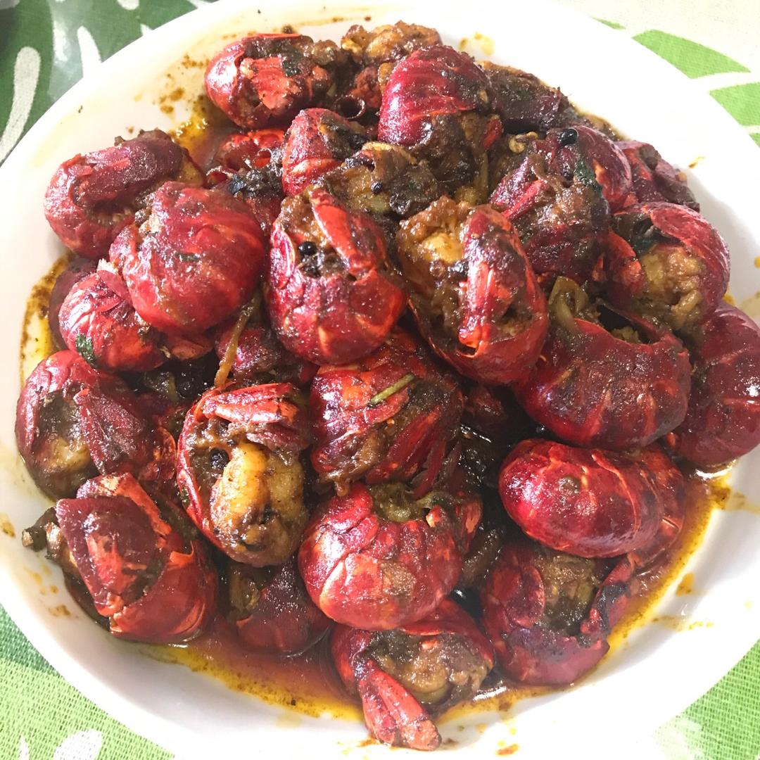 虾黄炒小龙虾尾