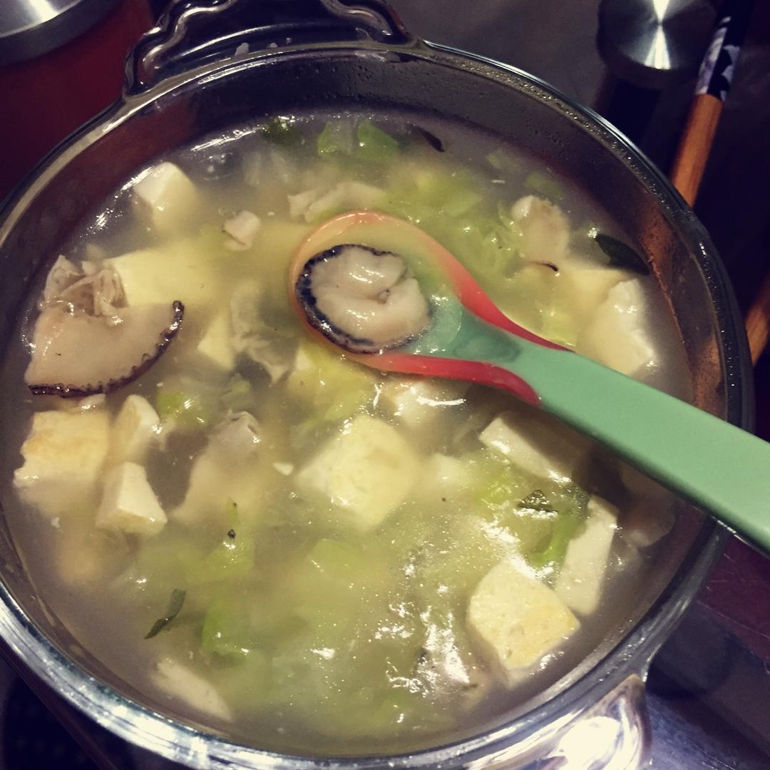宝宝辅食—牡蛎豆腐汤