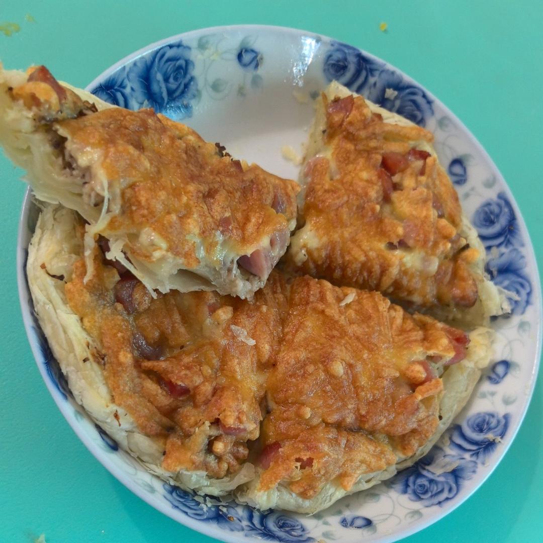 懒人披萨（手抓饼底）的做法