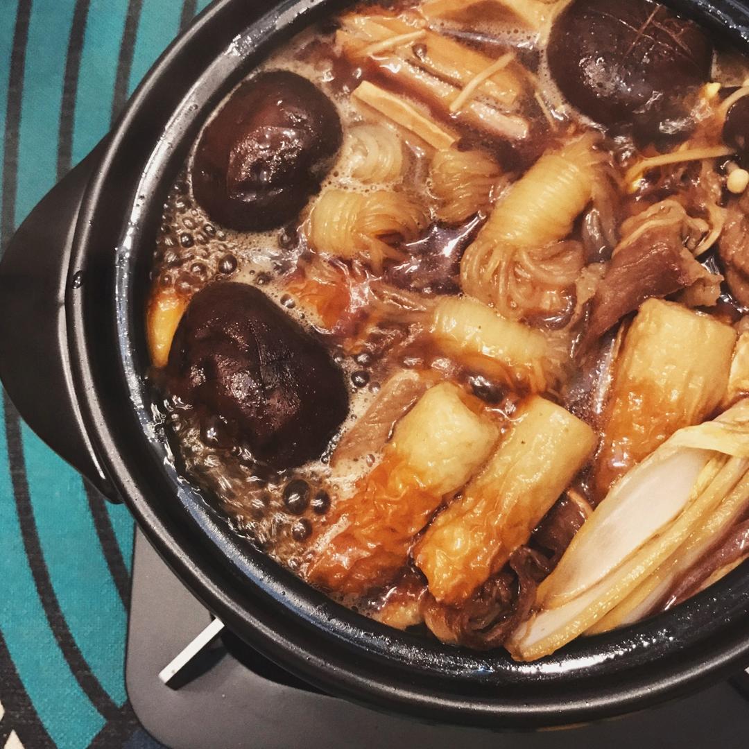 寿喜烧（日式牛肉锅）