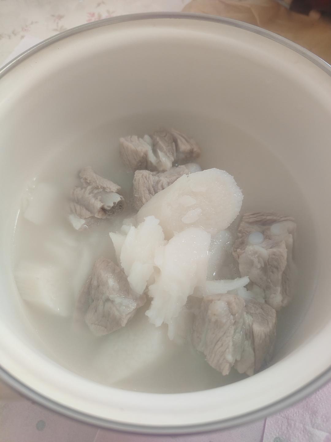 全家都爱喝的淮山排骨汤