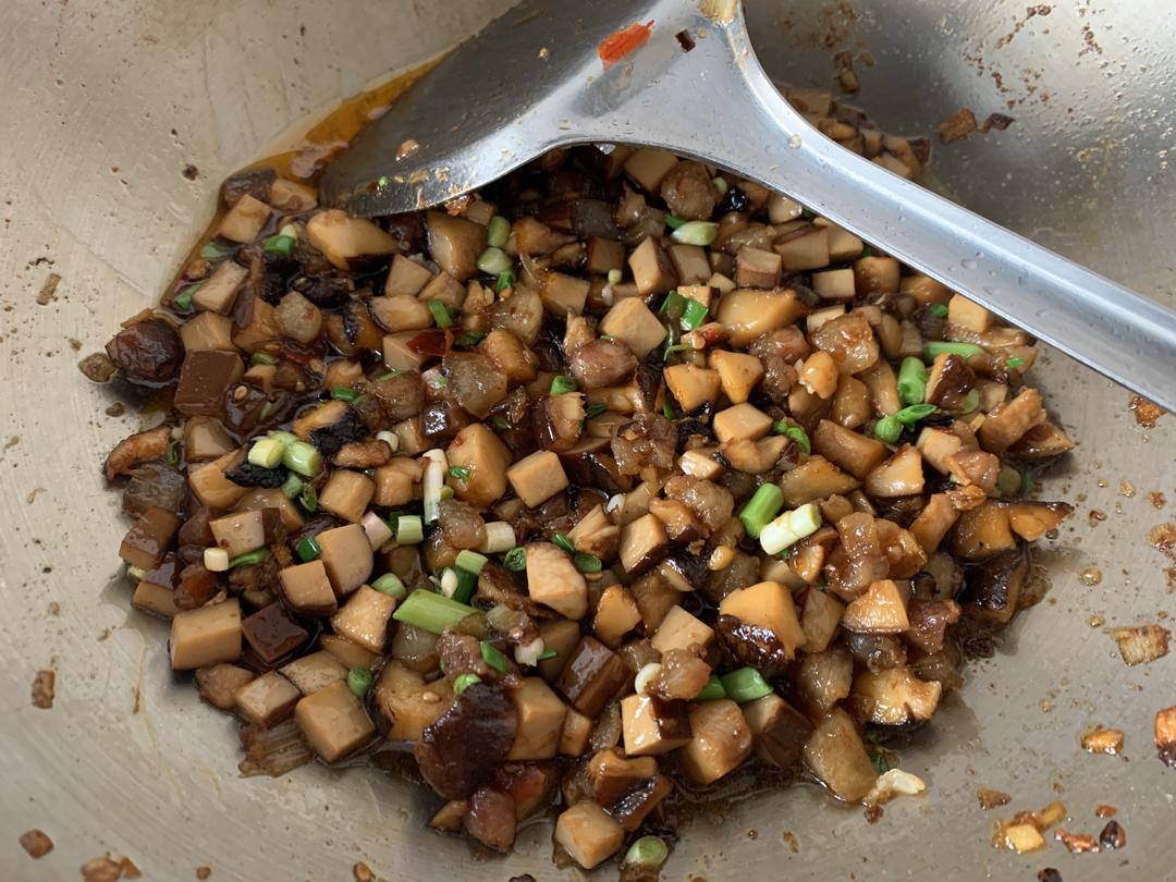 粒粒酱肉包秘诀！的做法