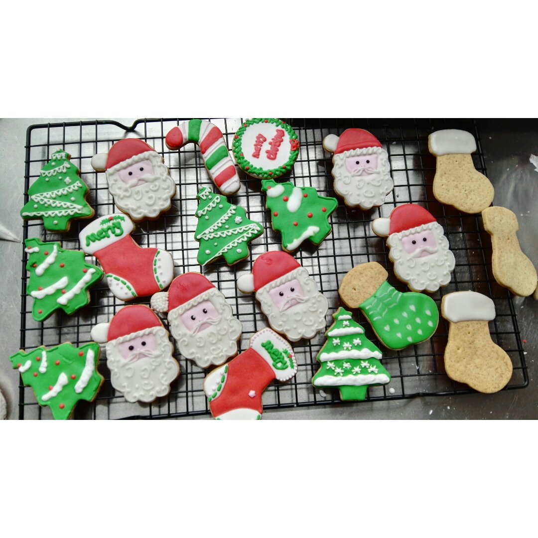 超简单！好吃又平整的糖霜饼干底的做法（附贴心小提示哦）