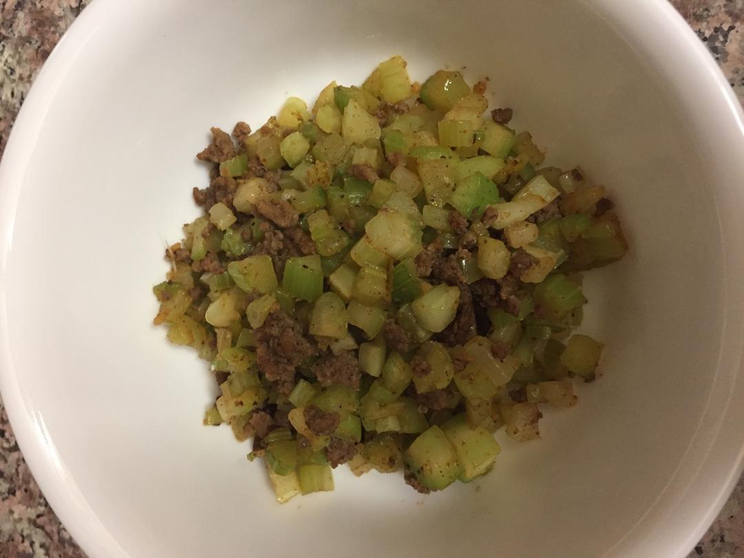 芹菜牛肉末「下饭神器」