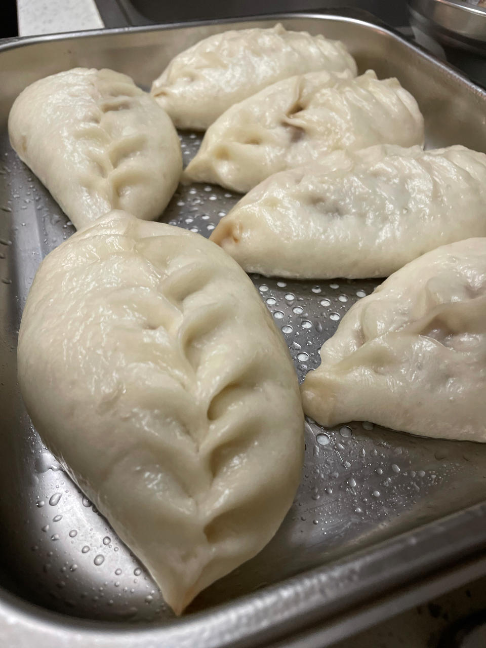 好吃多汁的牛肉包子