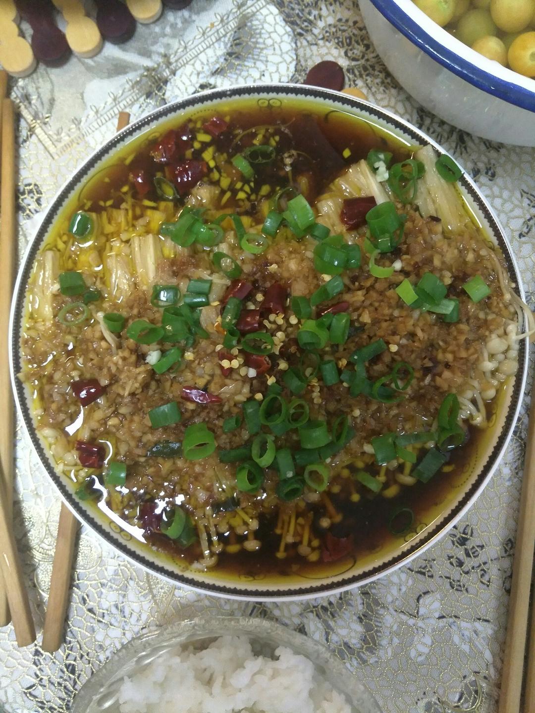 蒜蓉蒸金针菇