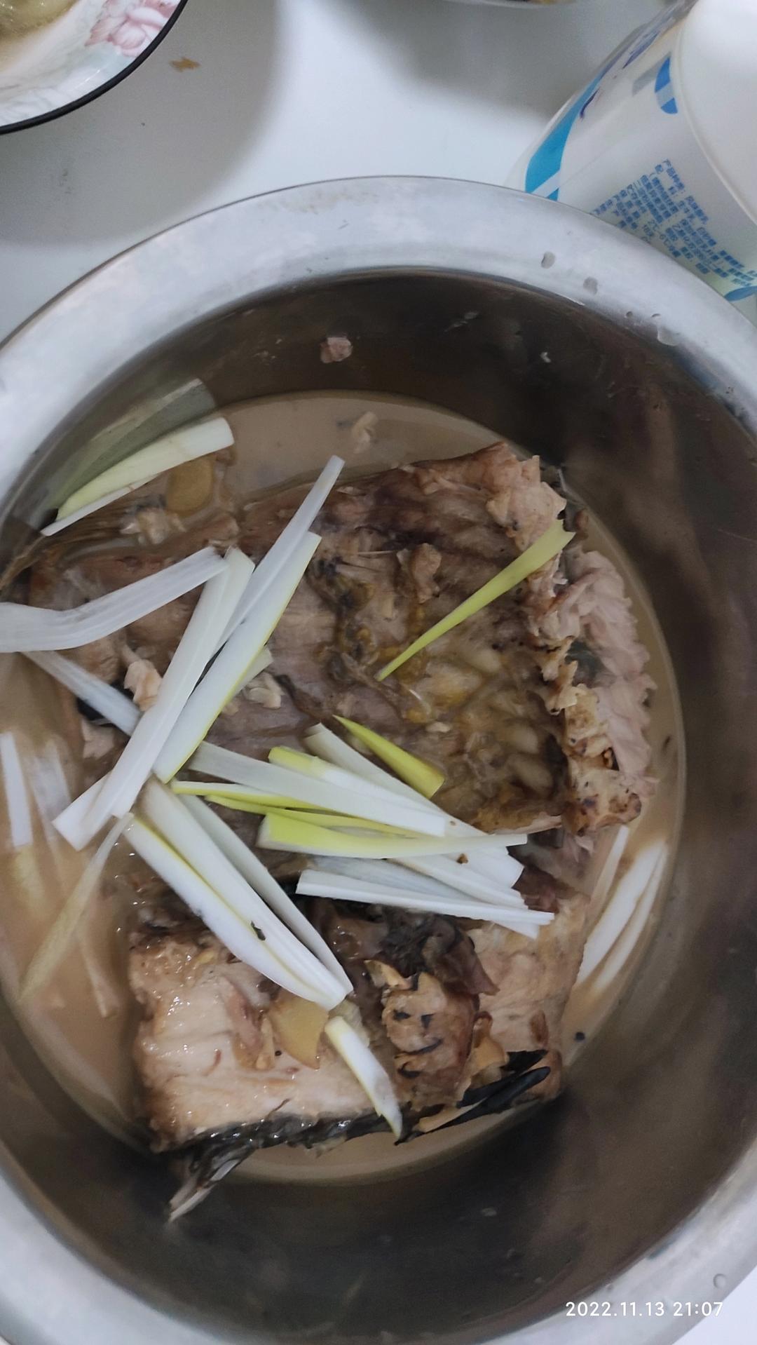 (婆婆的拿手好菜)红烧鲤鱼