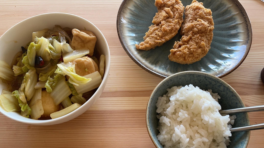 家常白菜炖粉条加豆腐泡