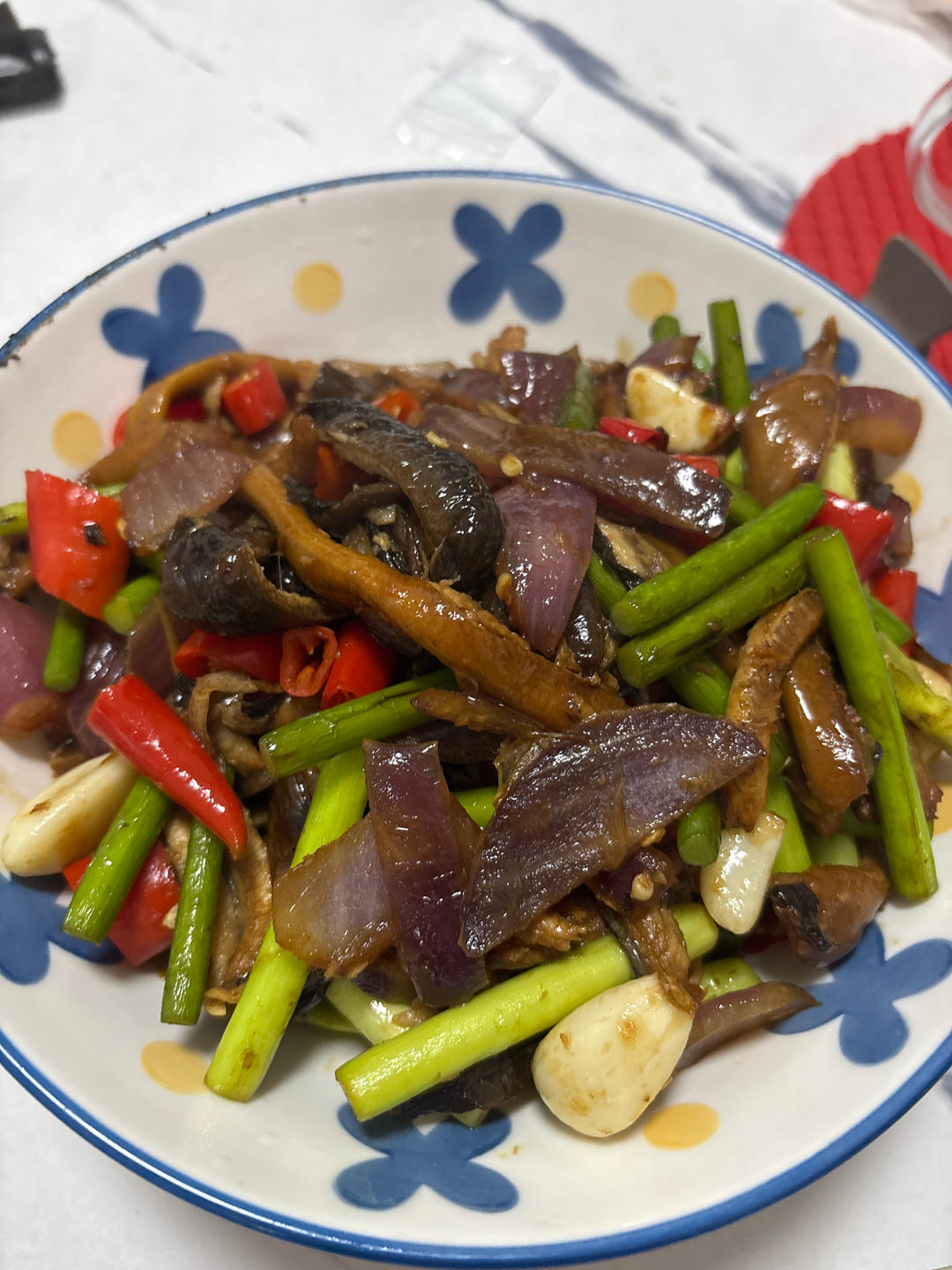 爆炒黄鳝（胆小慎入）