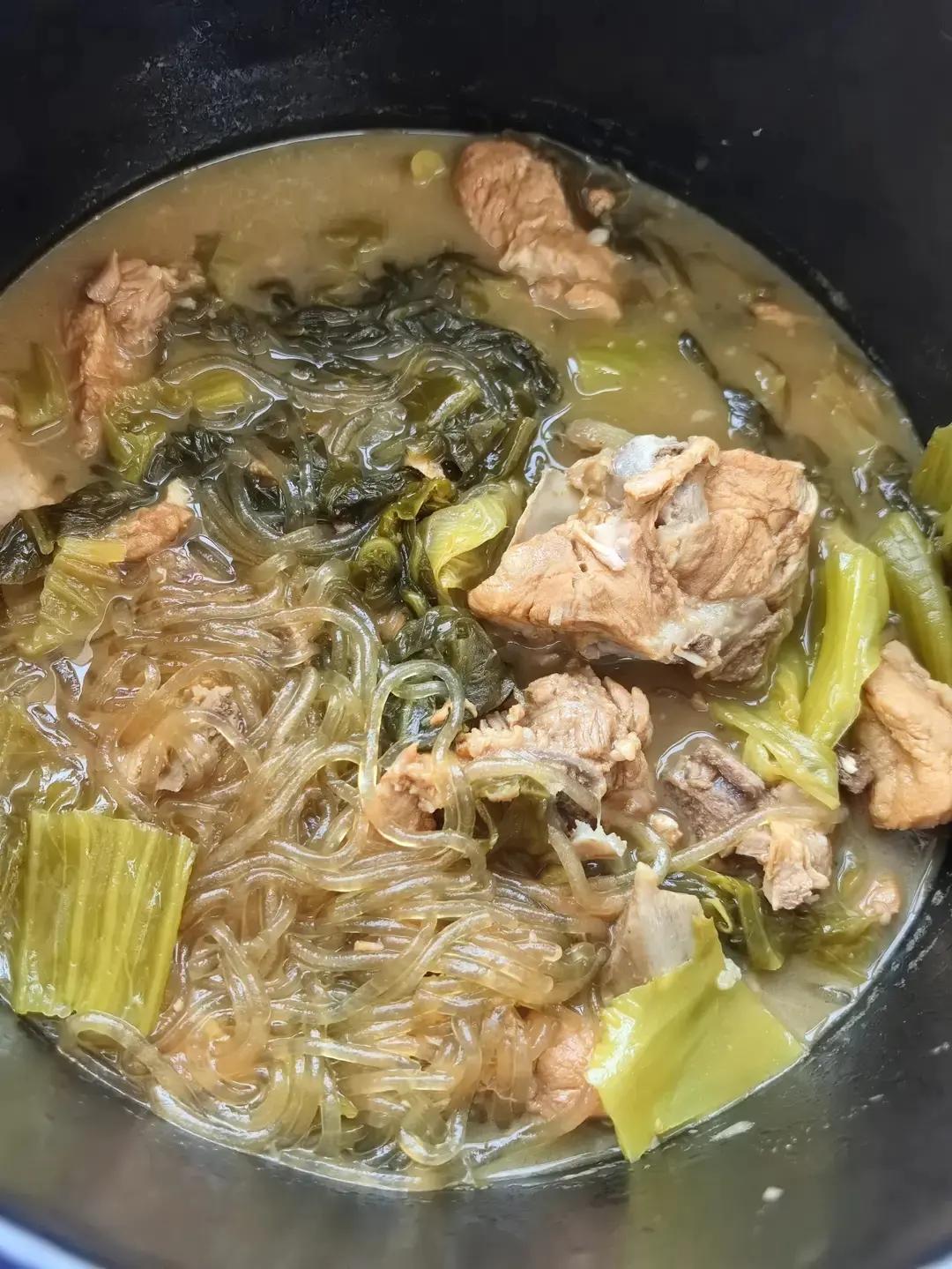 东北菜【排骨酸菜炖粉条】