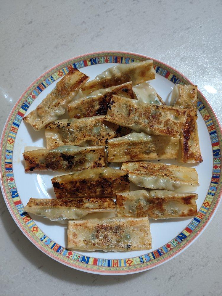 锅贴饺子