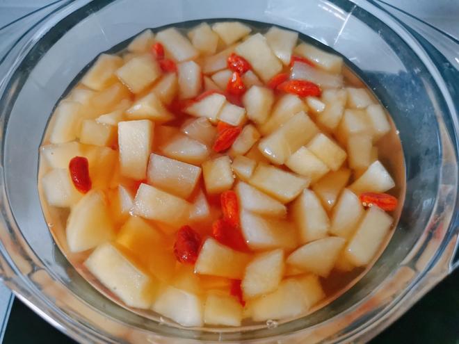 苹果桂圆枸杞茶，小甜水的做法