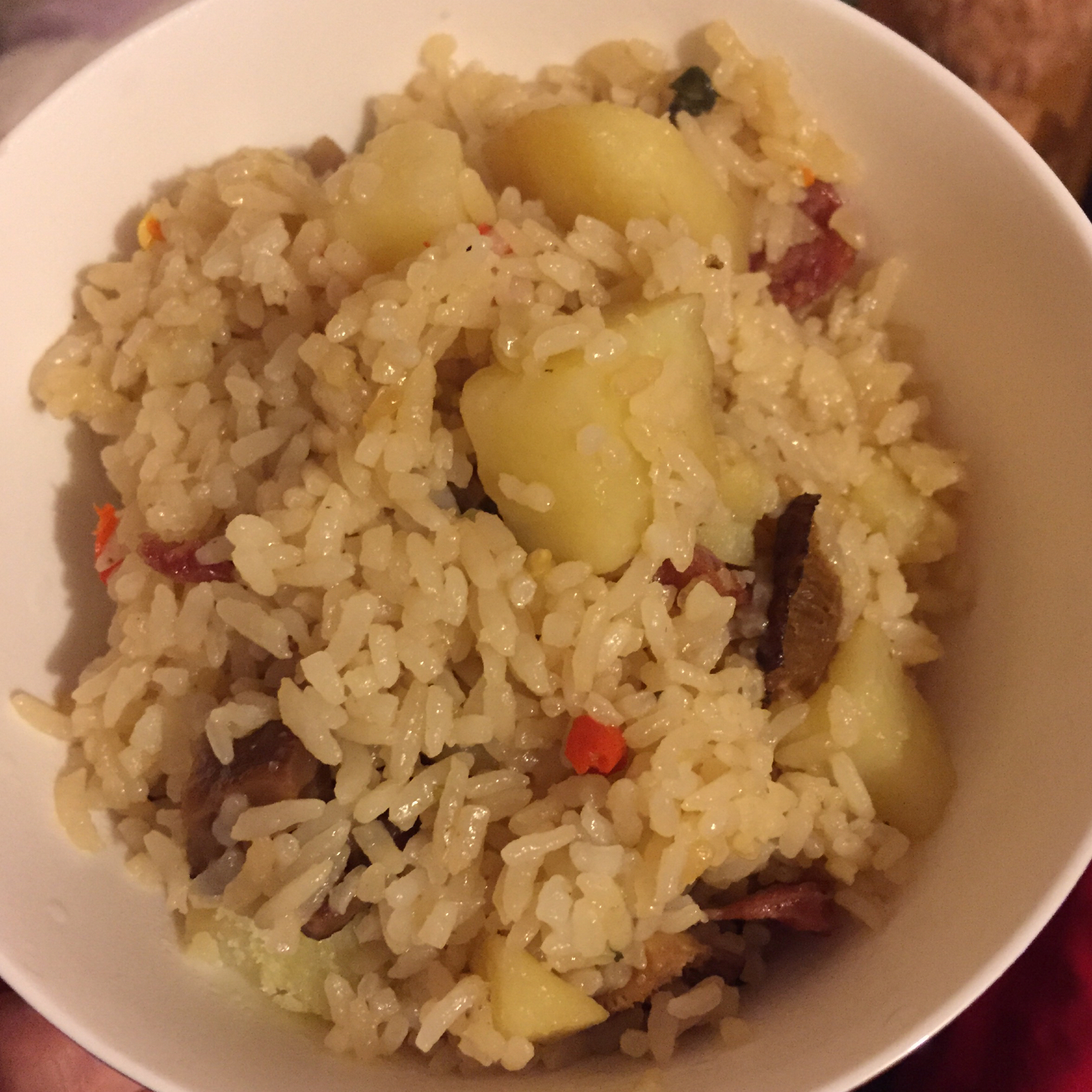 香菇土豆腊肠焖饭