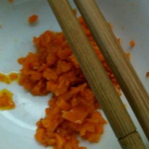 焦香猪肉香菇锅贴的做法 步骤3