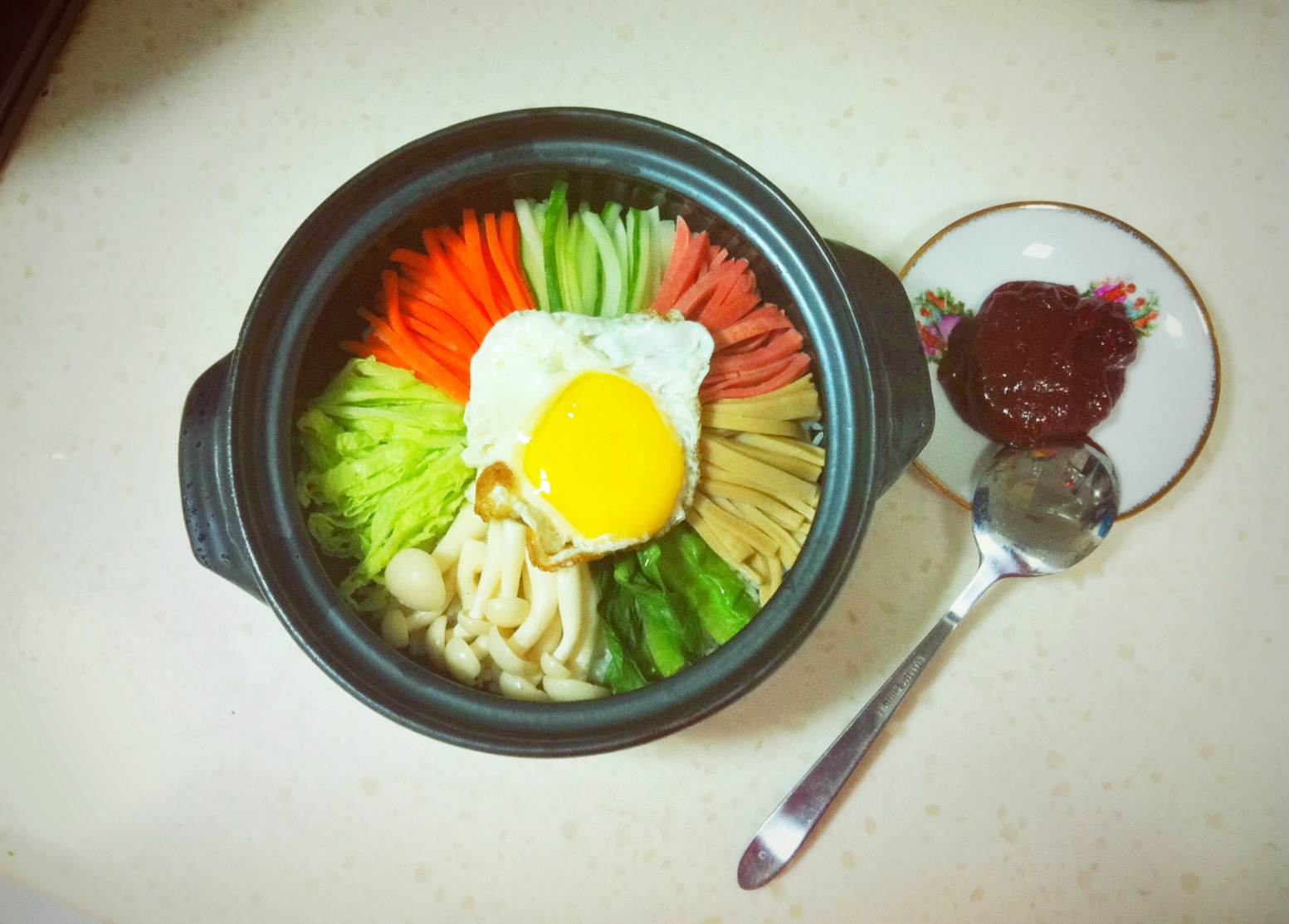韩国石锅拌饭