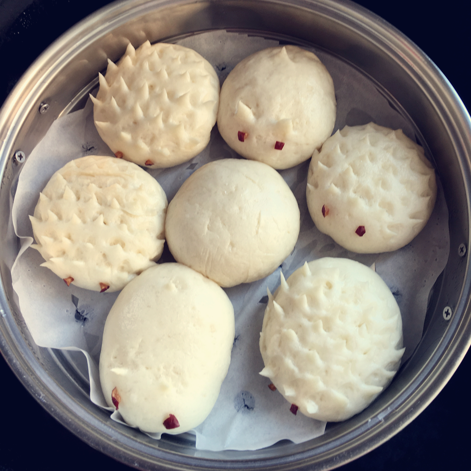 动物造型奶黄包