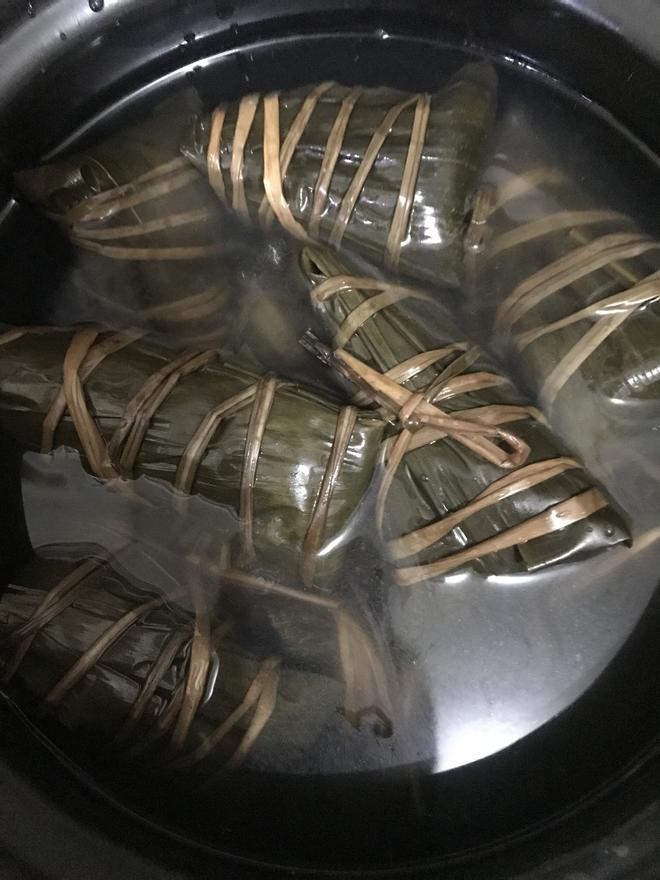 五谷杂粮海鲜粽的做法