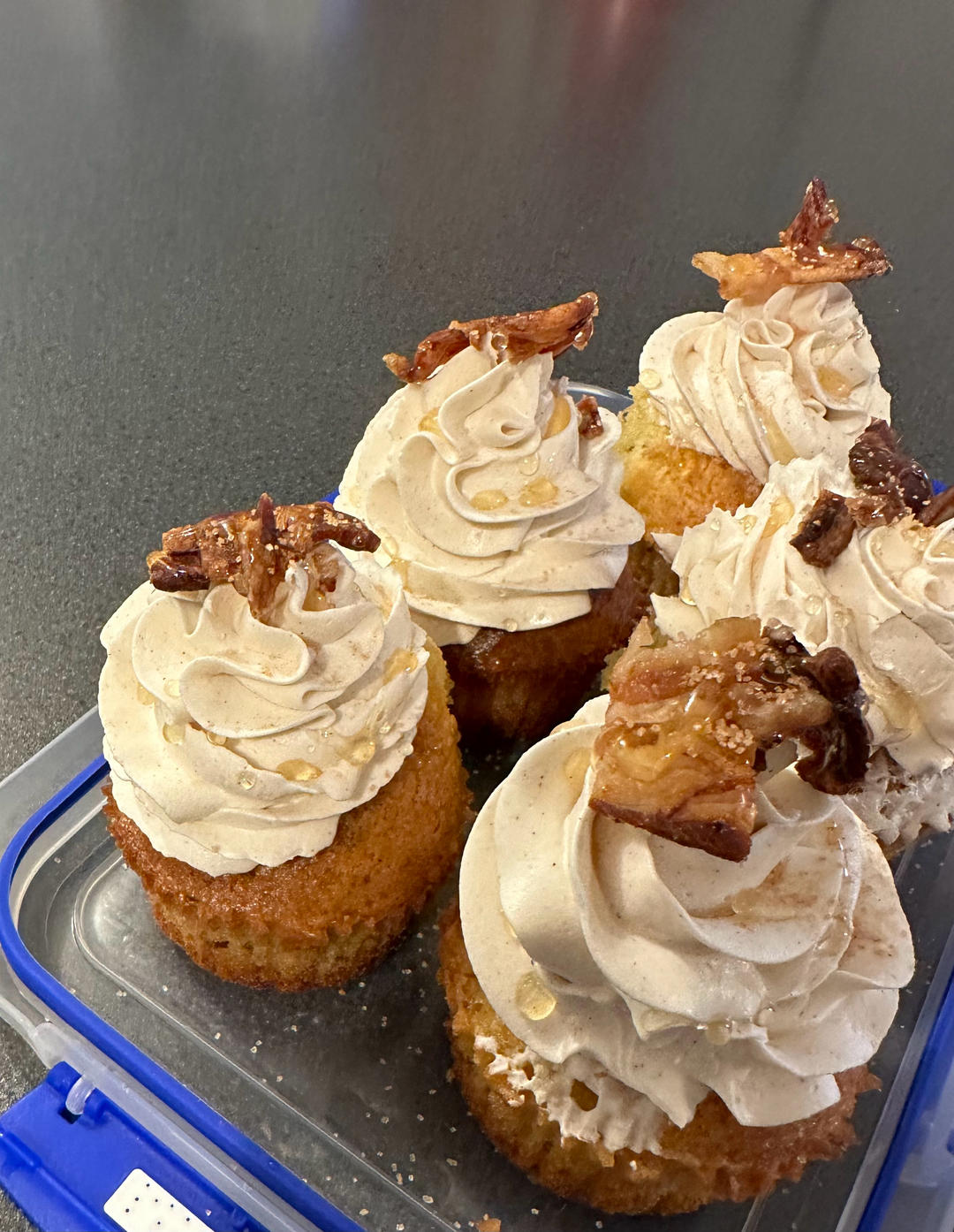 【枫糖/培根 Cupcakes】