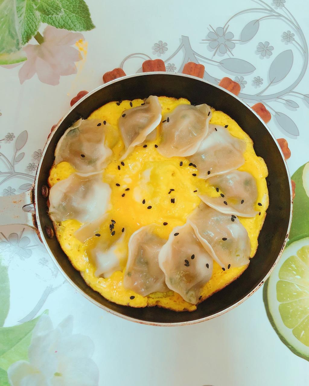 小羽私厨之抱蛋煎饺